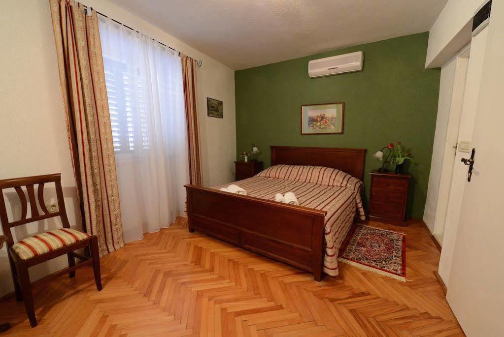 Bed&Breakfast Villa Flora Dubrovnik Bagian luar foto